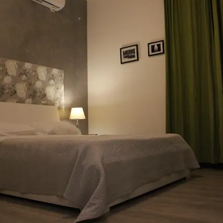 Favorit Oda ve Kahvaltı Roma